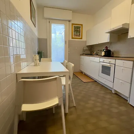 Lillo's Home Milan-2